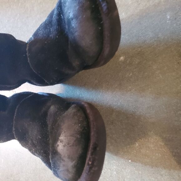 UGG Australia Black youth boots size 1 - Picture 4 of 5